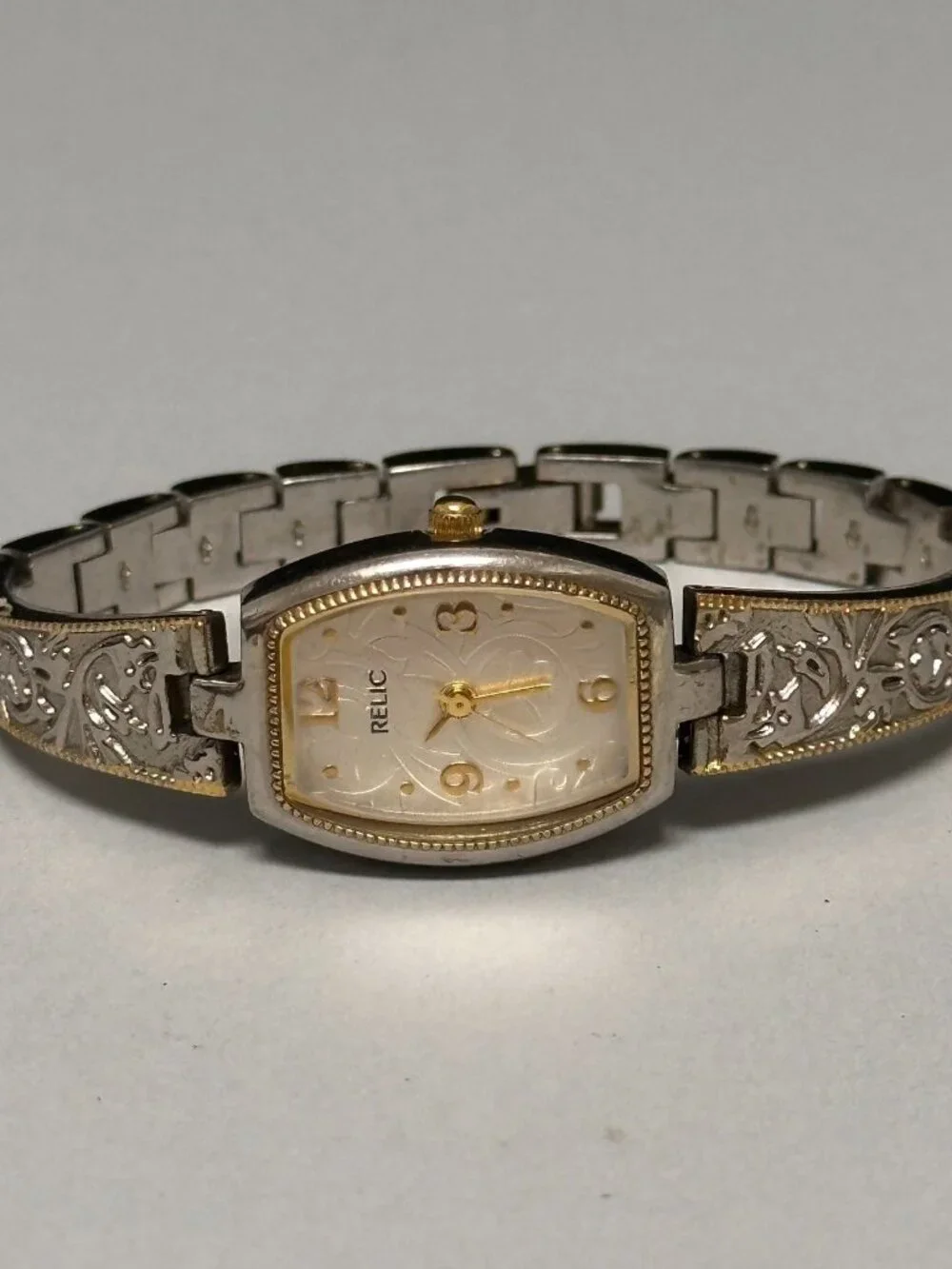 3/$30 Relic Watch Women Silver Gold Two Tone Floral Embossing New Battery 6